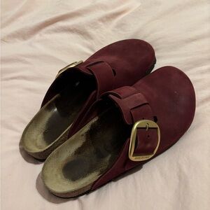 Birkenstock Women's Burgundy Suede Clogs size 40